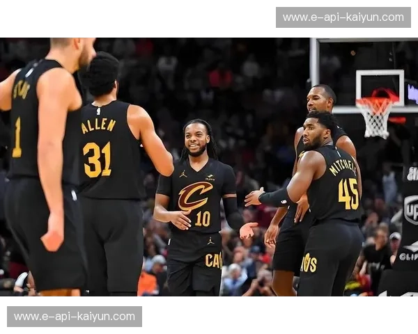 东部王座的巅峰博弈：骑士VS雄鹿，这场冰与火之歌谁将问鼎？