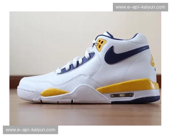 绝地反击的紫金魂！湖人vs掘金G4集锦：詹皇不死，浓眉遮天，这一战打出了最后的尊严与希望